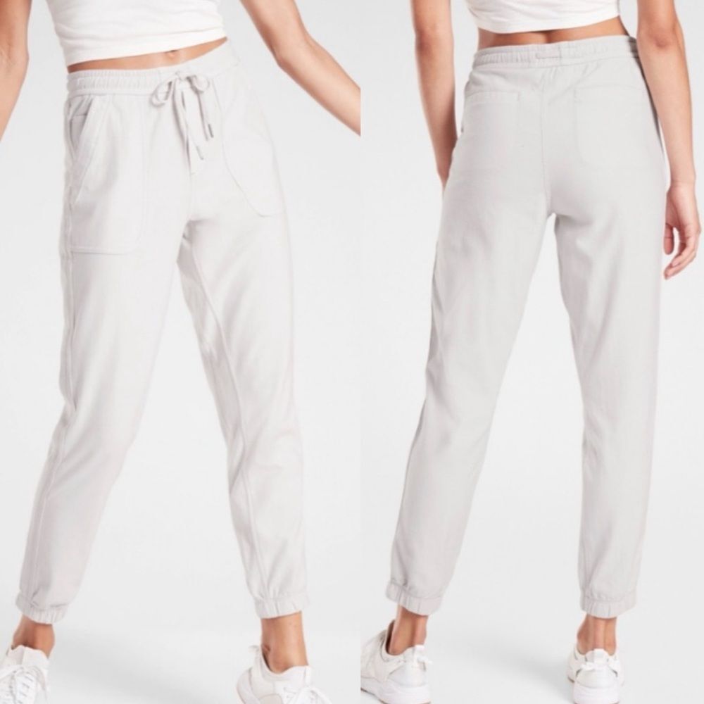 NWT Athleta Farallon Jogger Birch Grey Womens 12P Neutral Active Travel Pants